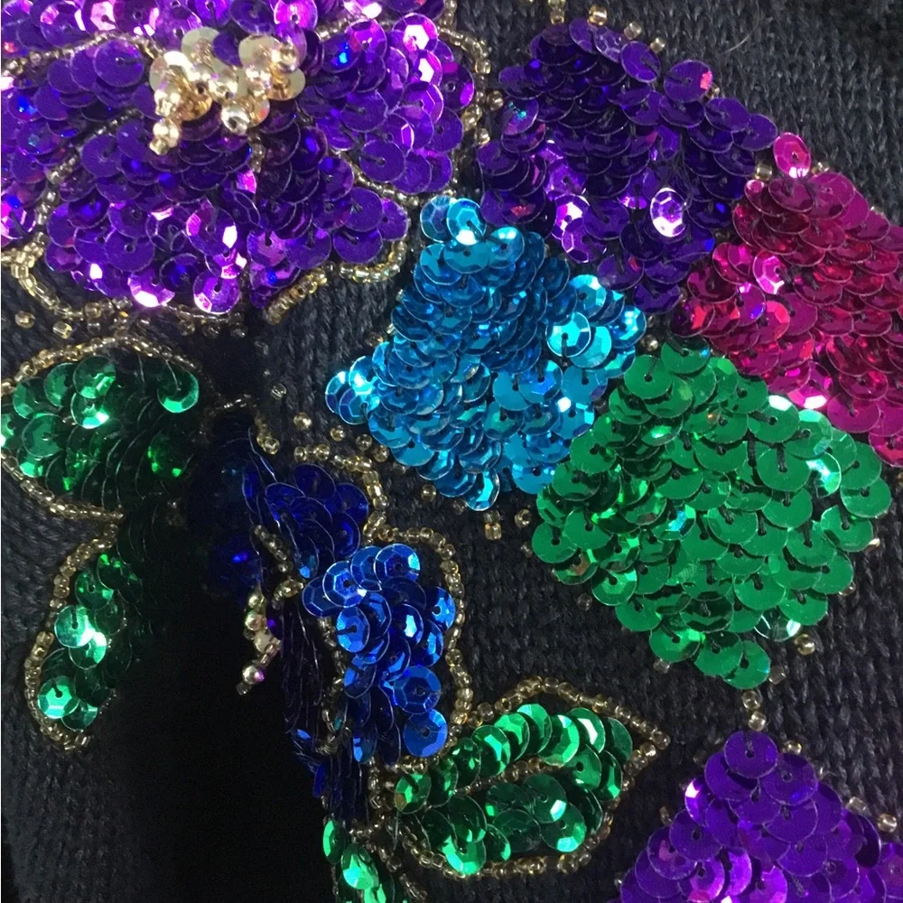 🌸 See New Listing 🌺  Sequin Sweater Vintage  Holiday Bead Oversize S  Small - Picture 10 of 14